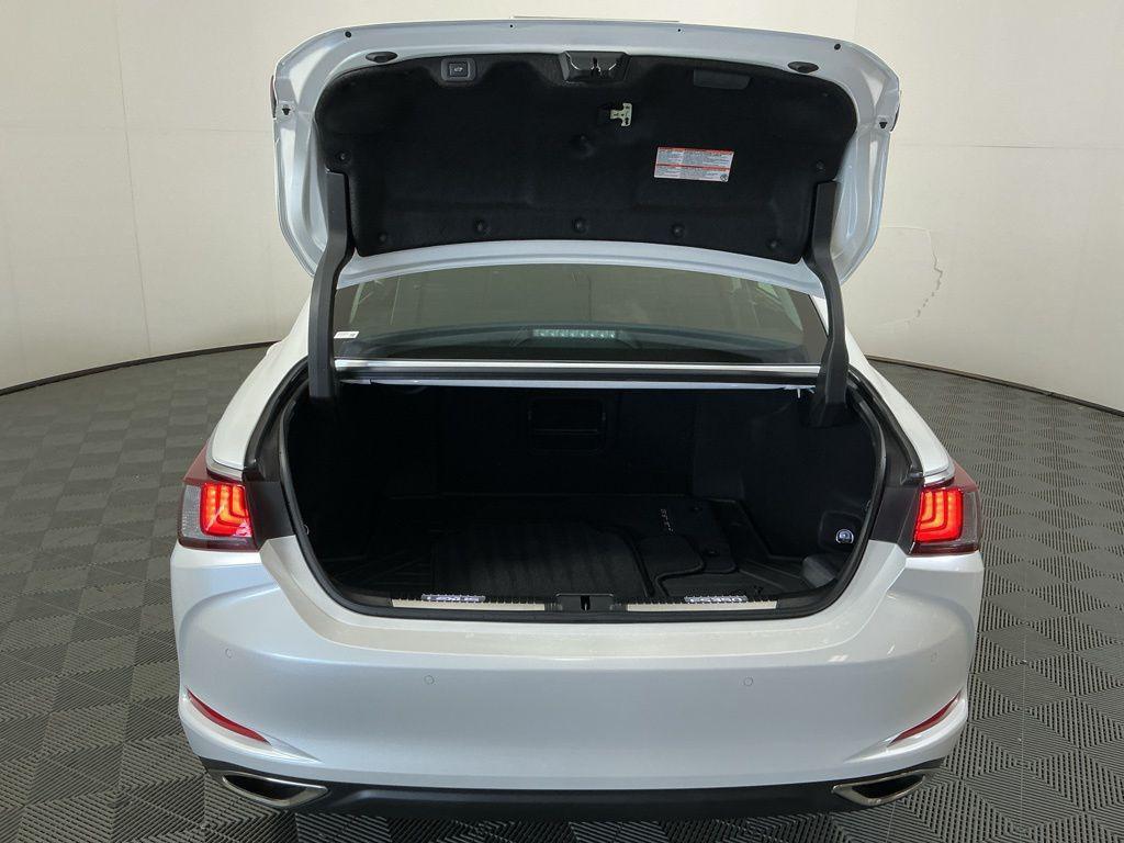 used 2025 Lexus ES 350 car, priced at $48,262