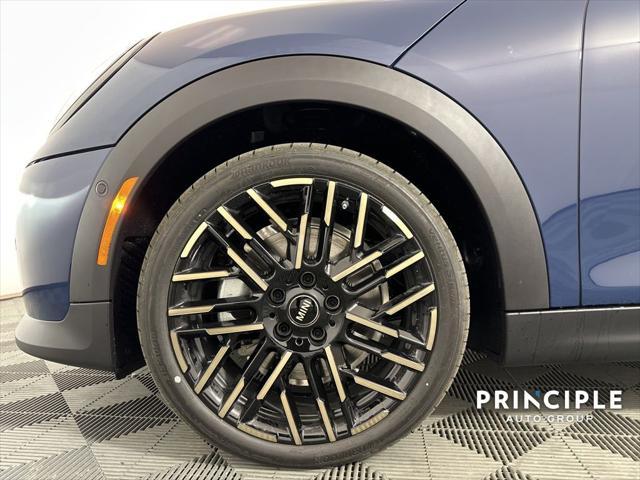 new 2025 MINI Hardtop car, priced at $39,455