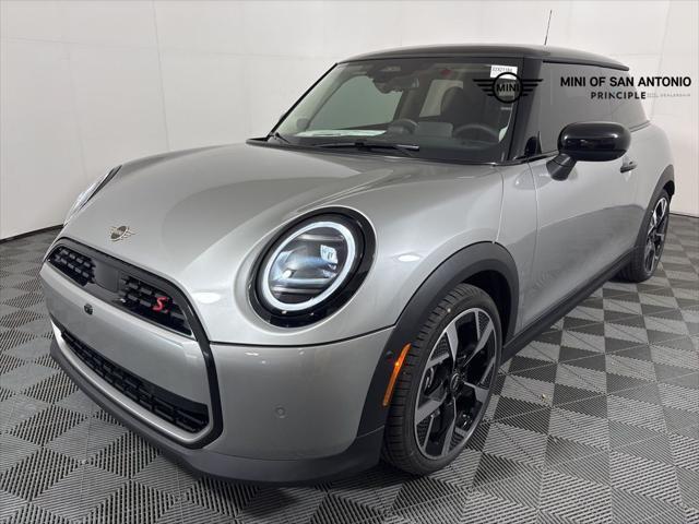 new 2025 MINI Hardtop car, priced at $37,810