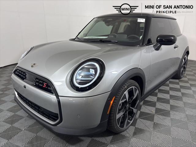 new 2025 MINI Hardtop car, priced at $37,810