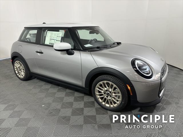 new 2025 MINI Hardtop car, priced at $37,295