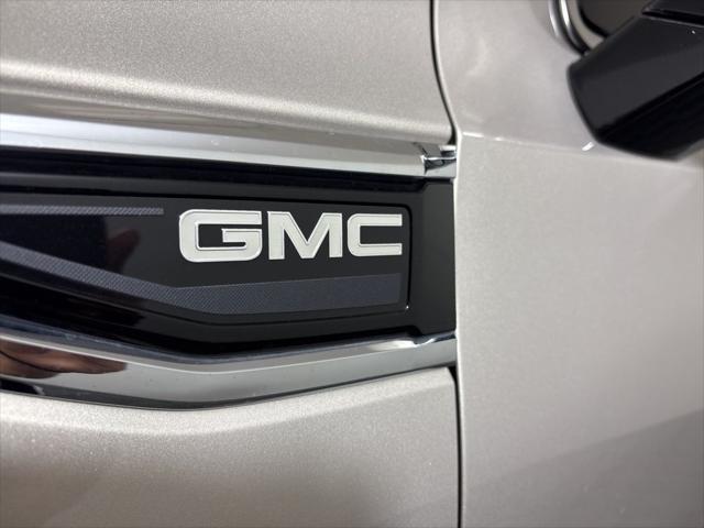 used 2023 GMC Yukon XL car, priced at $52,162