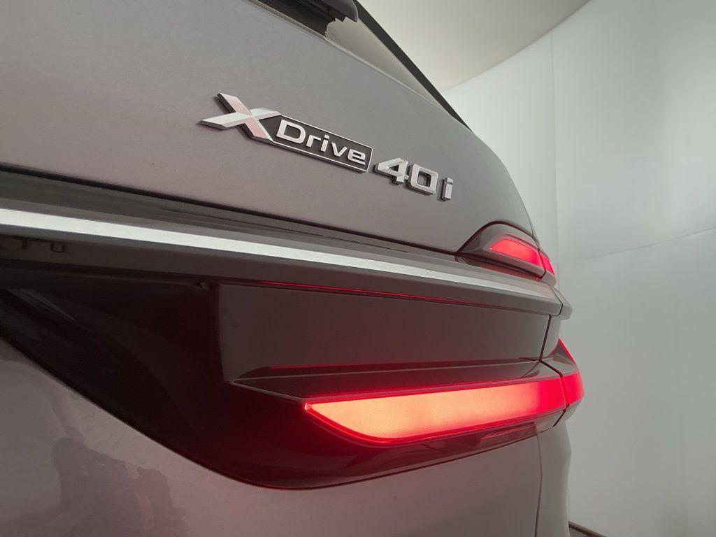 new 2026 BMW X7 car, priced at $97,925