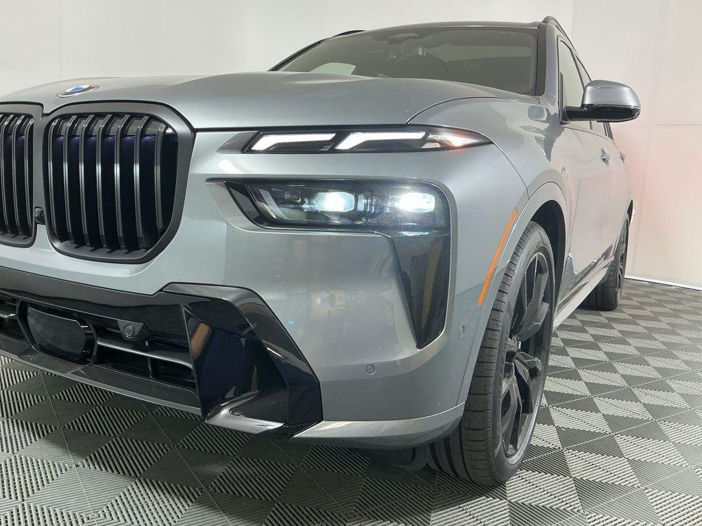 new 2026 BMW X7 car, priced at $96,675
