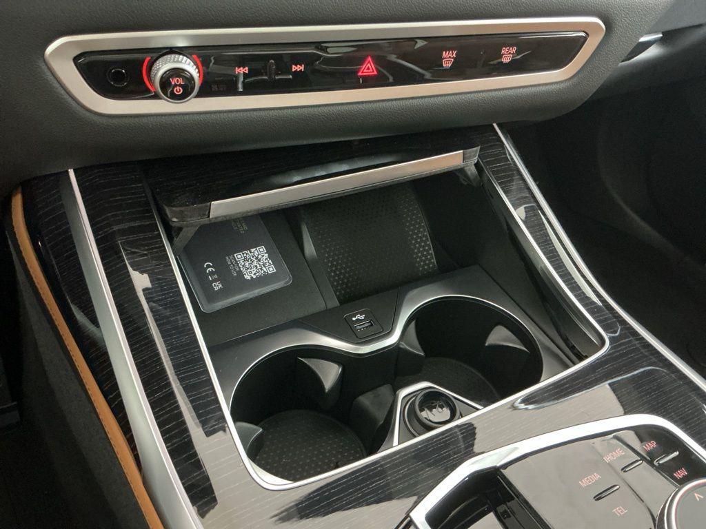 new 2026 BMW X7 car, priced at $96,675