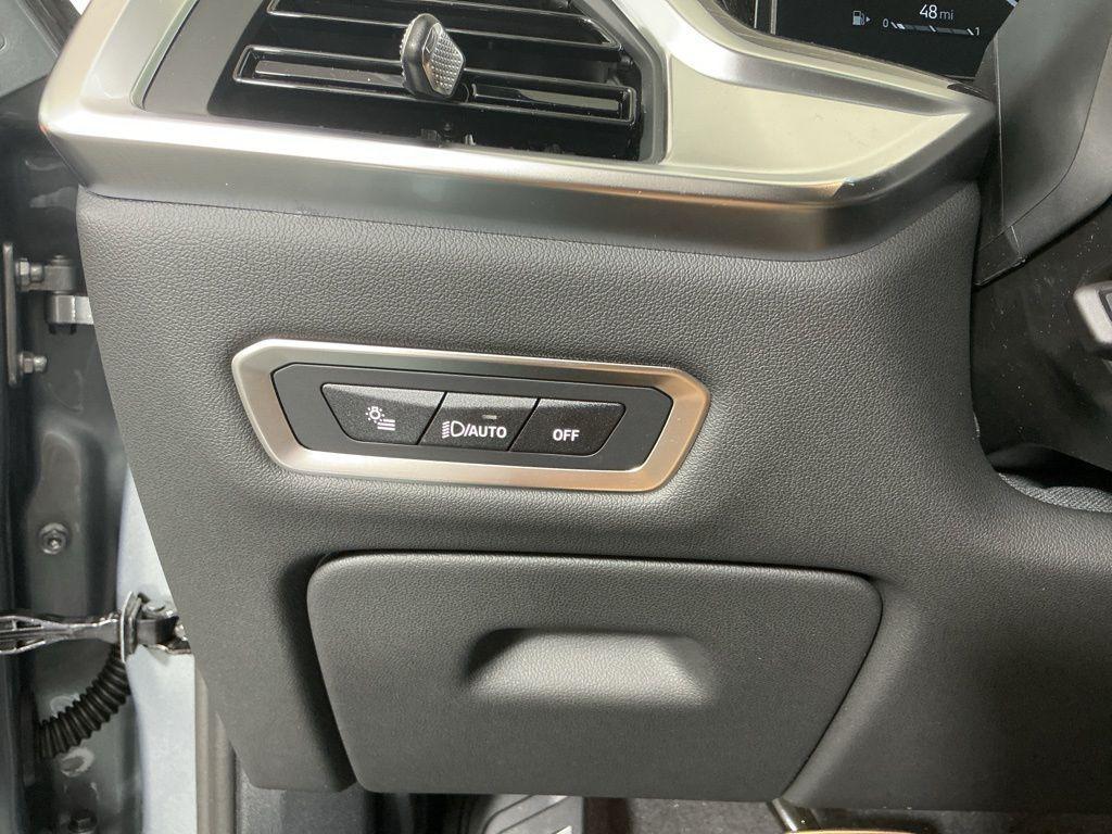 new 2026 BMW X7 car, priced at $96,675