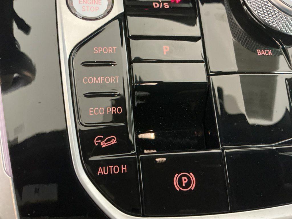used 2024 BMW X7 car, priced at $72,162