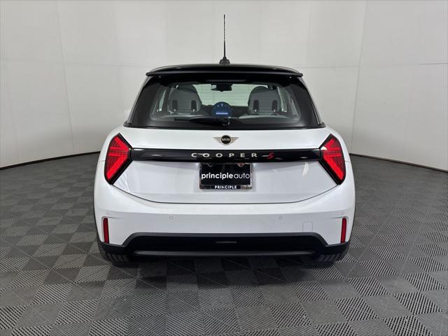 new 2025 MINI Hardtop car, priced at $37,475