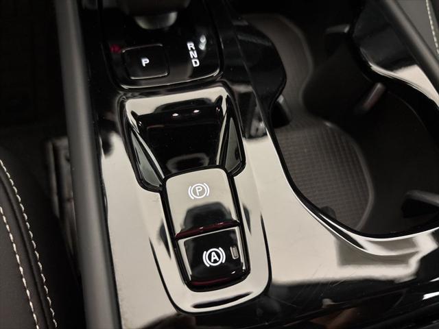 used 2024 Volvo XC40 car, priced at $35,962