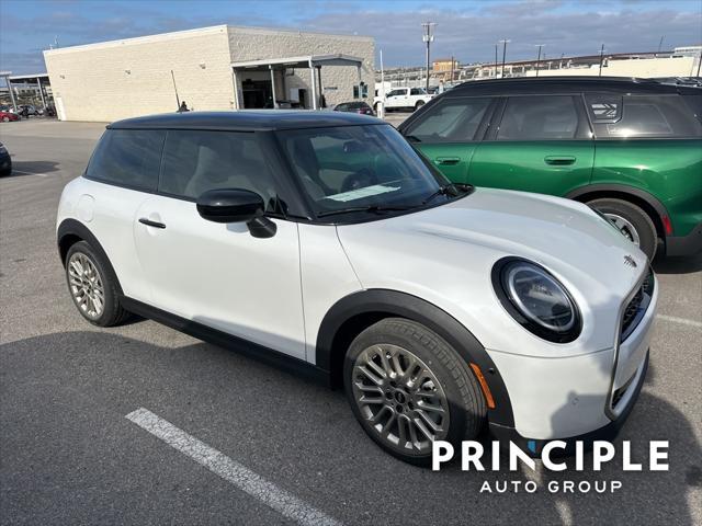 new 2025 MINI Hardtop car, priced at $32,430