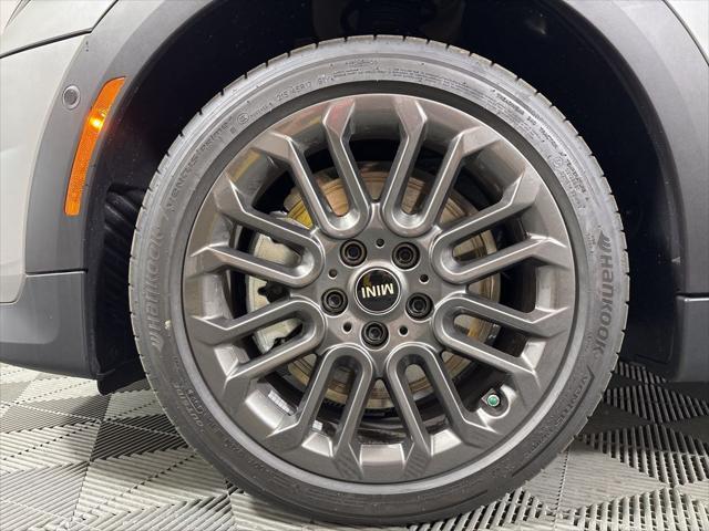 new 2025 MINI Hardtop car, priced at $38,810