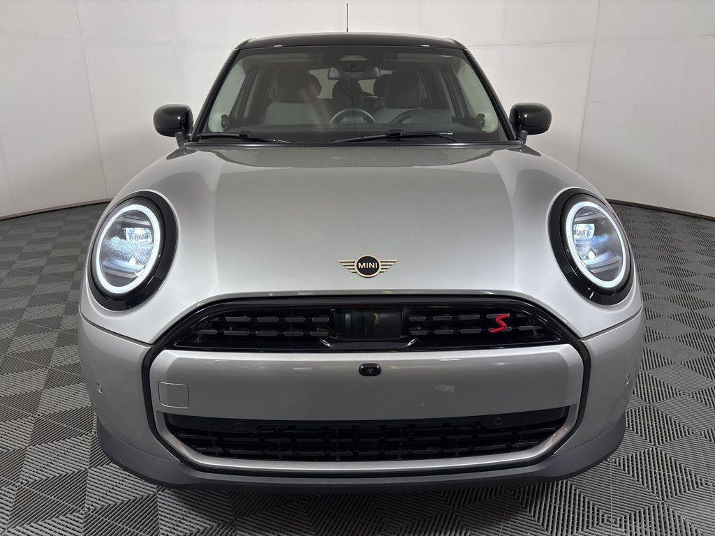 new 2025 MINI Hardtop car, priced at $38,810