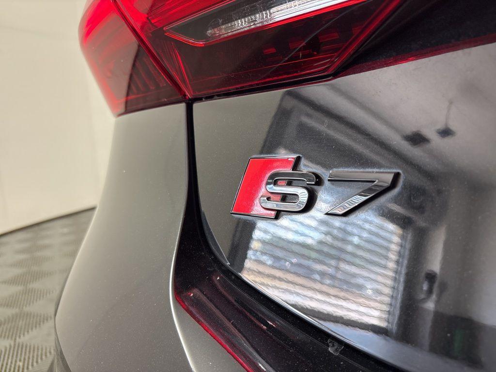 used 2022 Audi S7 car, priced at $56,962