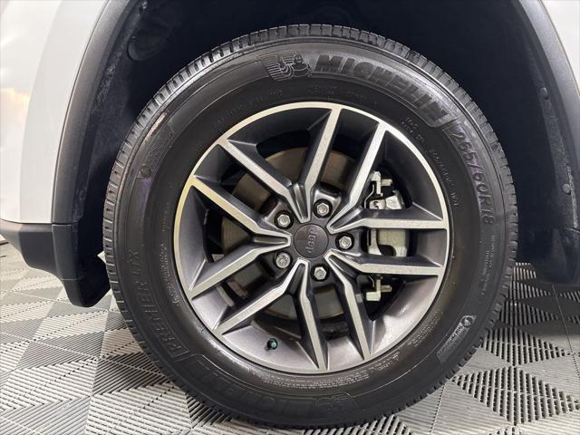 used 2022 Jeep Grand Cherokee car, priced at $29,262