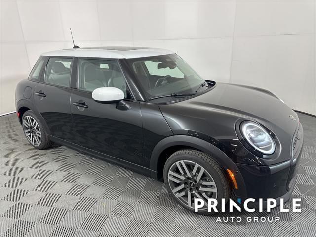 new 2025 MINI Hardtop car, priced at $36,645