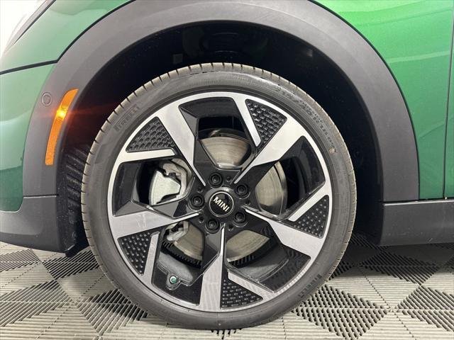 new 2025 MINI Hardtop car, priced at $36,945