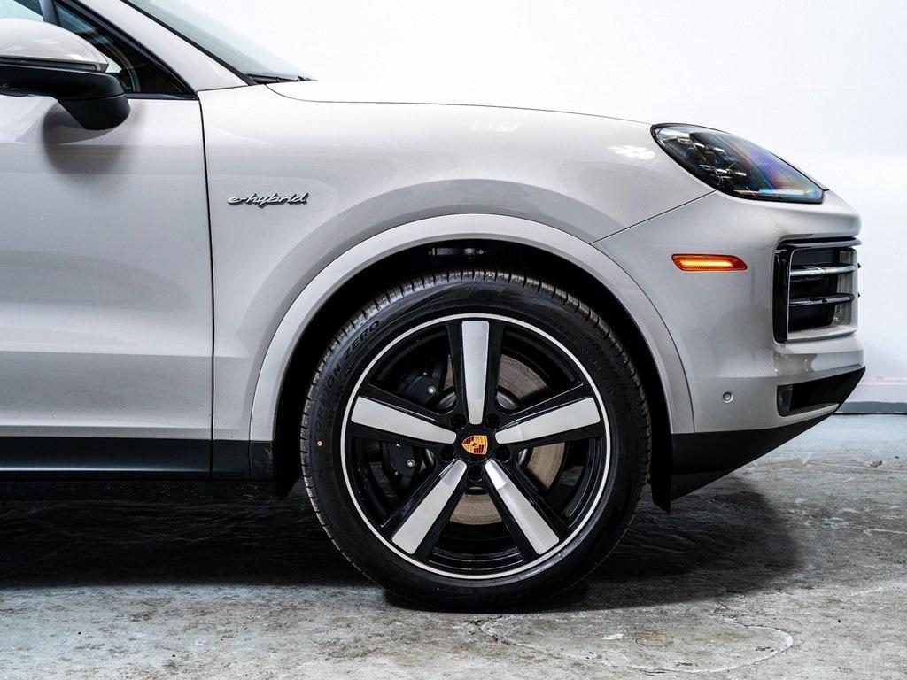 new 2026 Porsche Cayenne car, priced at $130,679