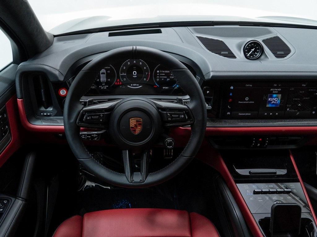 new 2025 Porsche Cayenne car, priced at $163,384
