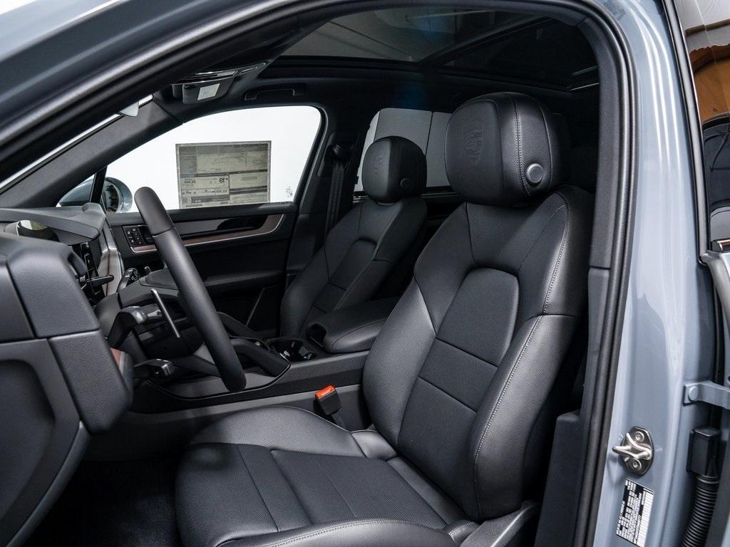 new 2026 Porsche Cayenne car, priced at $115,669