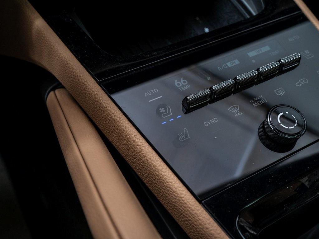 new 2025 Porsche Cayenne car, priced at $113,624