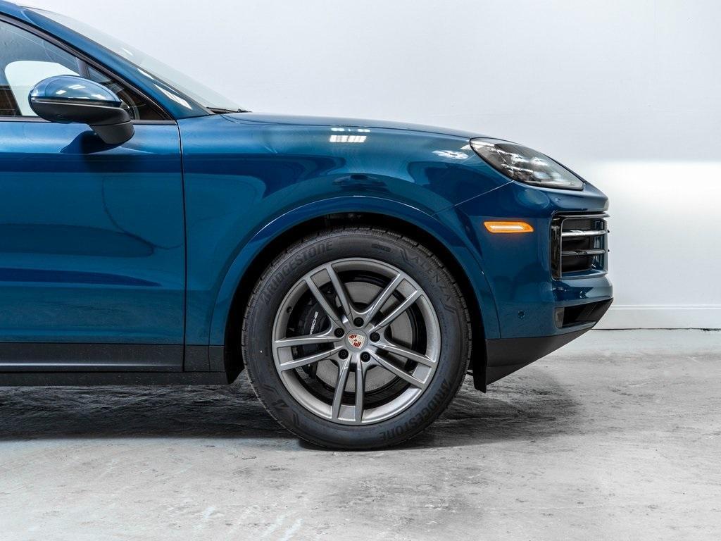 new 2025 Porsche Cayenne car, priced at $112,984