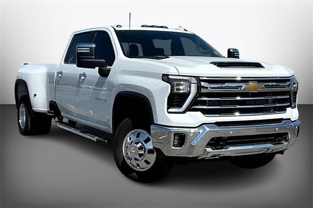 new 2025 Chevrolet Silverado 3500 car, priced at $83,925