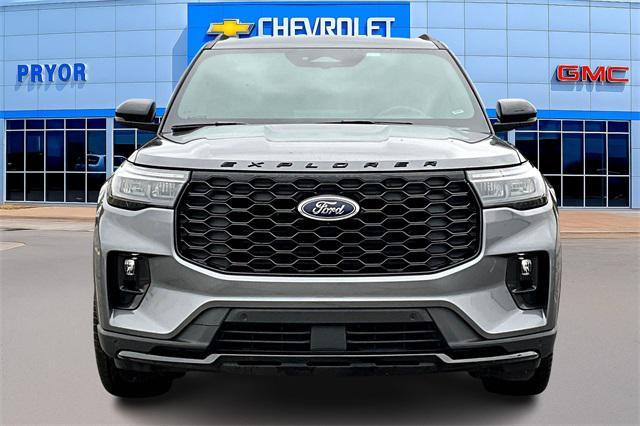 used 2025 Ford Explorer car, priced at $39,872