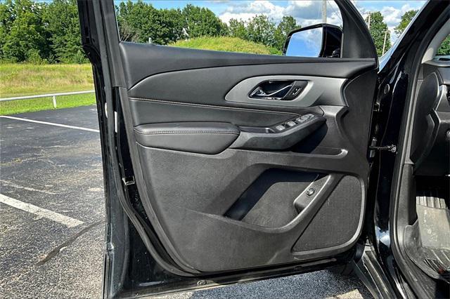 used 2019 Chevrolet Traverse car, priced at $16,010