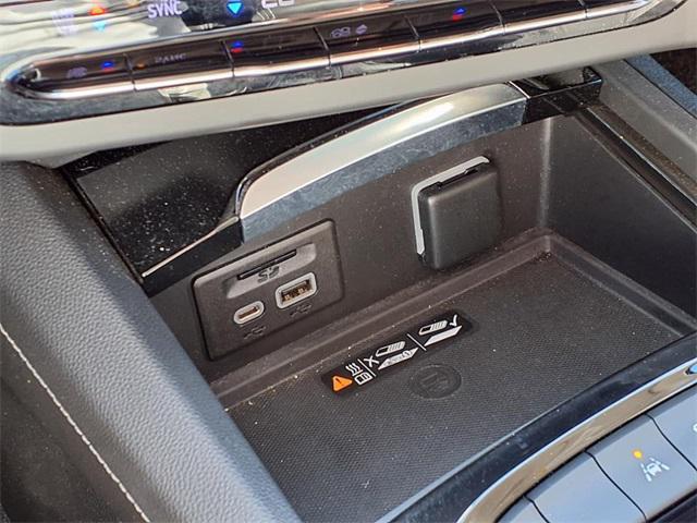 used 2022 Buick Envision car, priced at $29,483