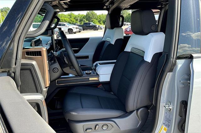 new 2025 GMC HUMMER EV Pickup car, priced at $105,875