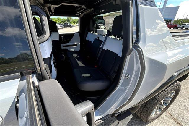 new 2025 GMC HUMMER EV Pickup car, priced at $105,875