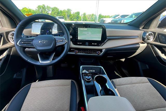 new 2026 Chevrolet Equinox car, priced at $34,395