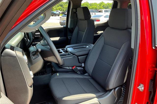 new 2025 GMC Sierra 1500 car, priced at $44,090