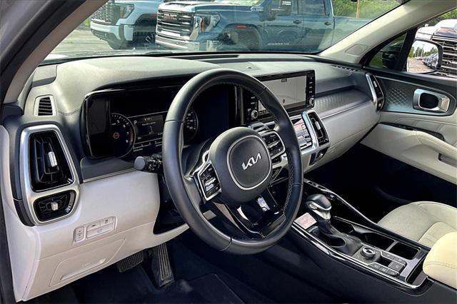used 2022 Kia Sorento car, priced at $27,644