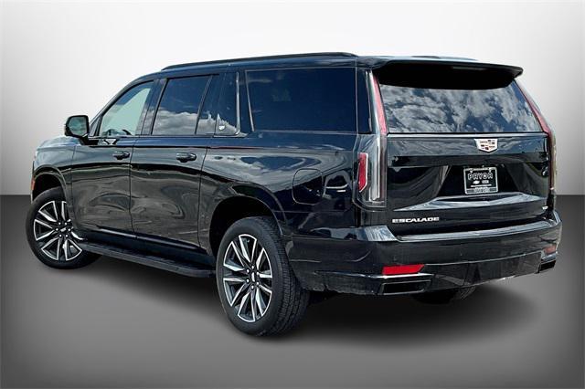 used 2023 Cadillac Escalade ESV car, priced at $61,020