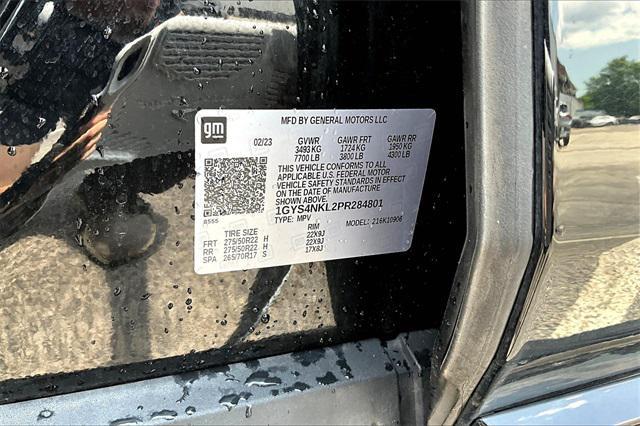 used 2023 Cadillac Escalade ESV car, priced at $61,020