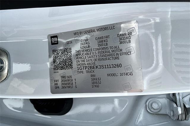 new 2025 GMC Canyon car, priced at $42,925