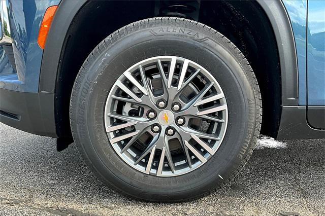 new 2025 Chevrolet Traverse car, priced at $42,545