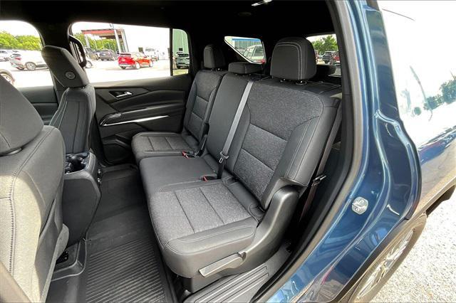 new 2025 Chevrolet Traverse car, priced at $42,545
