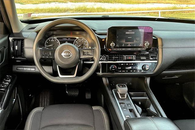 used 2022 Nissan Pathfinder car, priced at $19,999