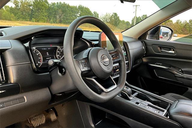 used 2022 Nissan Pathfinder car, priced at $19,999