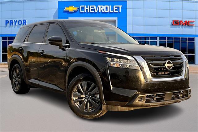 used 2022 Nissan Pathfinder car, priced at $21,547
