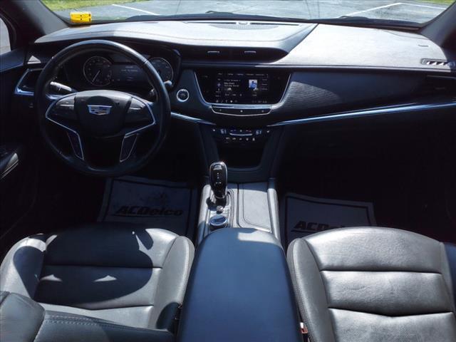used 2021 Cadillac XT5 car, priced at $22,998