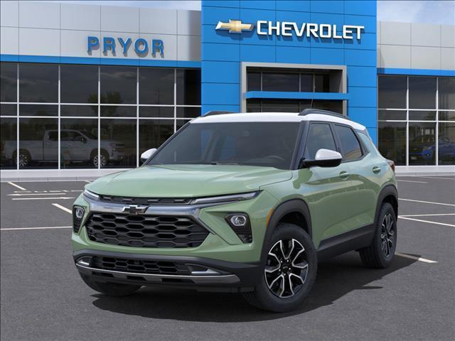 new 2025 Chevrolet TrailBlazer car, priced at $28,875