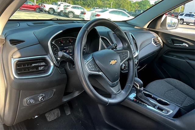 used 2022 Chevrolet Equinox car, priced at $22,387