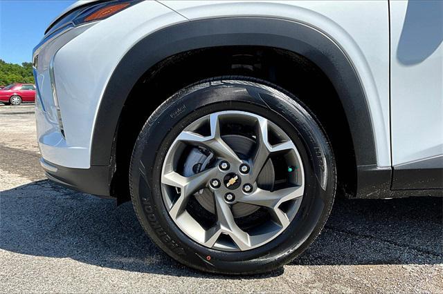 new 2025 Chevrolet Trax car, priced at $24,690