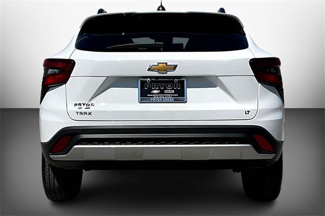 new 2025 Chevrolet Trax car, priced at $24,690