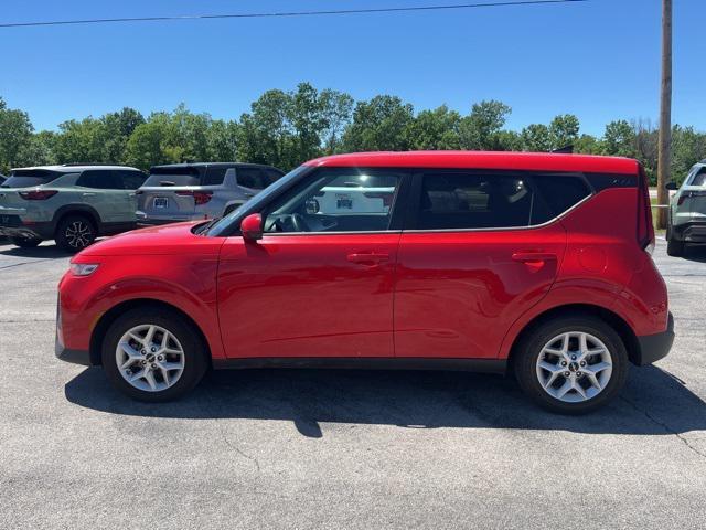 used 2022 Kia Soul car, priced at $16,354