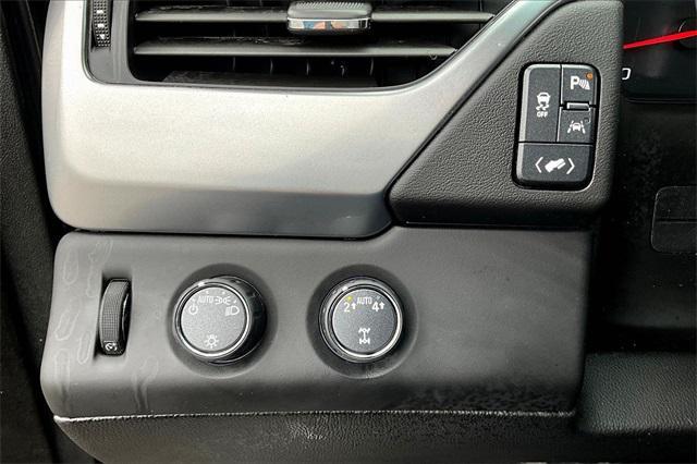 used 2020 Chevrolet Suburban car, priced at $21,102