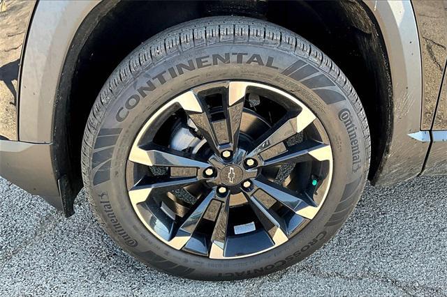 new 2026 Chevrolet Equinox car, priced at $33,720
